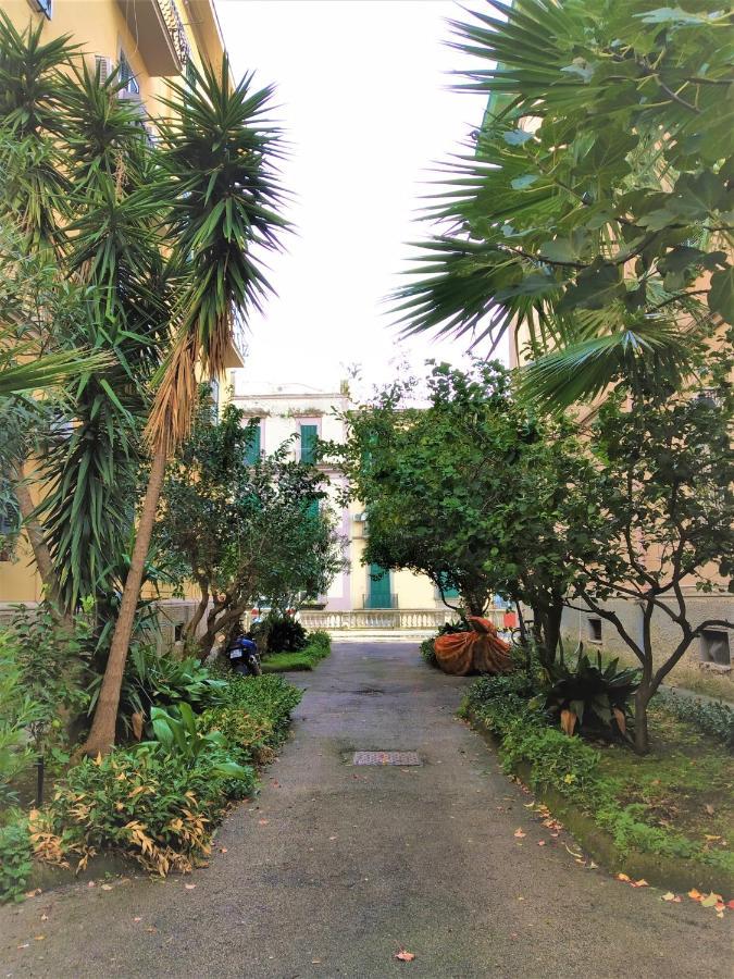 Non Ci Resta Che Napoli住宿加早餐旅馆 外观 照片